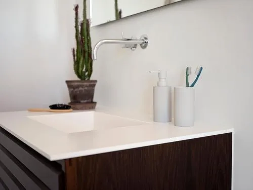 דיספנסר לסבון נוזלי Solo - לבן Zone Denmark