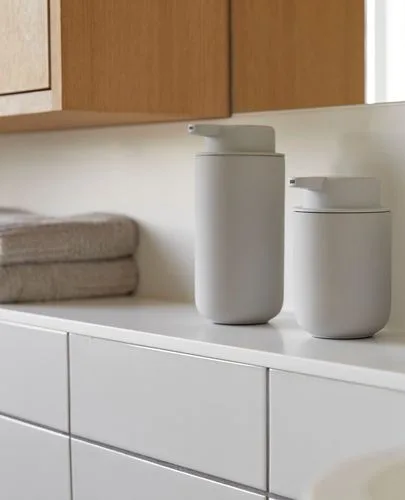 דיספנסר לסבון נוזלי Ume - אפור - soft grey Zone Denmark