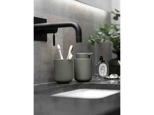 דיספנסר לסבון נוזלי UME - ירוק זית Zone Denmark