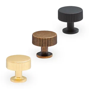 ידית כפתור עגולה עם חריצים בצדדים